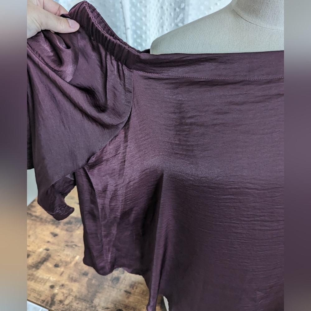 NWT Jennifer Lopez Burgundy Blouse - Picture 7 of 8